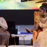 Faynara lynchée sur les réseaux après avoir retiré son hijab