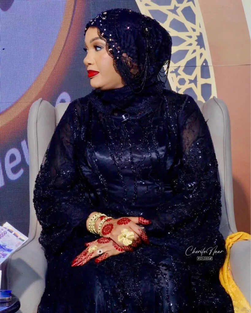 image-17 Dieynaba Seydou Ba : L’élégance au coeur du « Quartier Général »