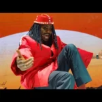 (Photos)- La chanteuse Jarra illumine la Korité avec une tenue élégante et raffinée